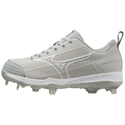 Mizuno Sweep 6 Low Womens Metal Softball Cleats